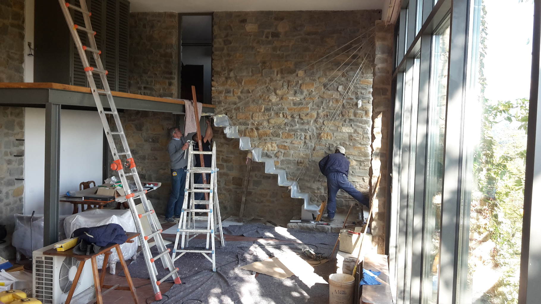 IN ALLESTIMENTO